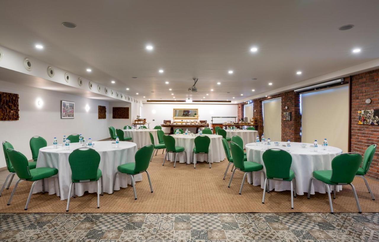 Park Inn By Radisson Istanbul Airport Odayeri Exterior photo