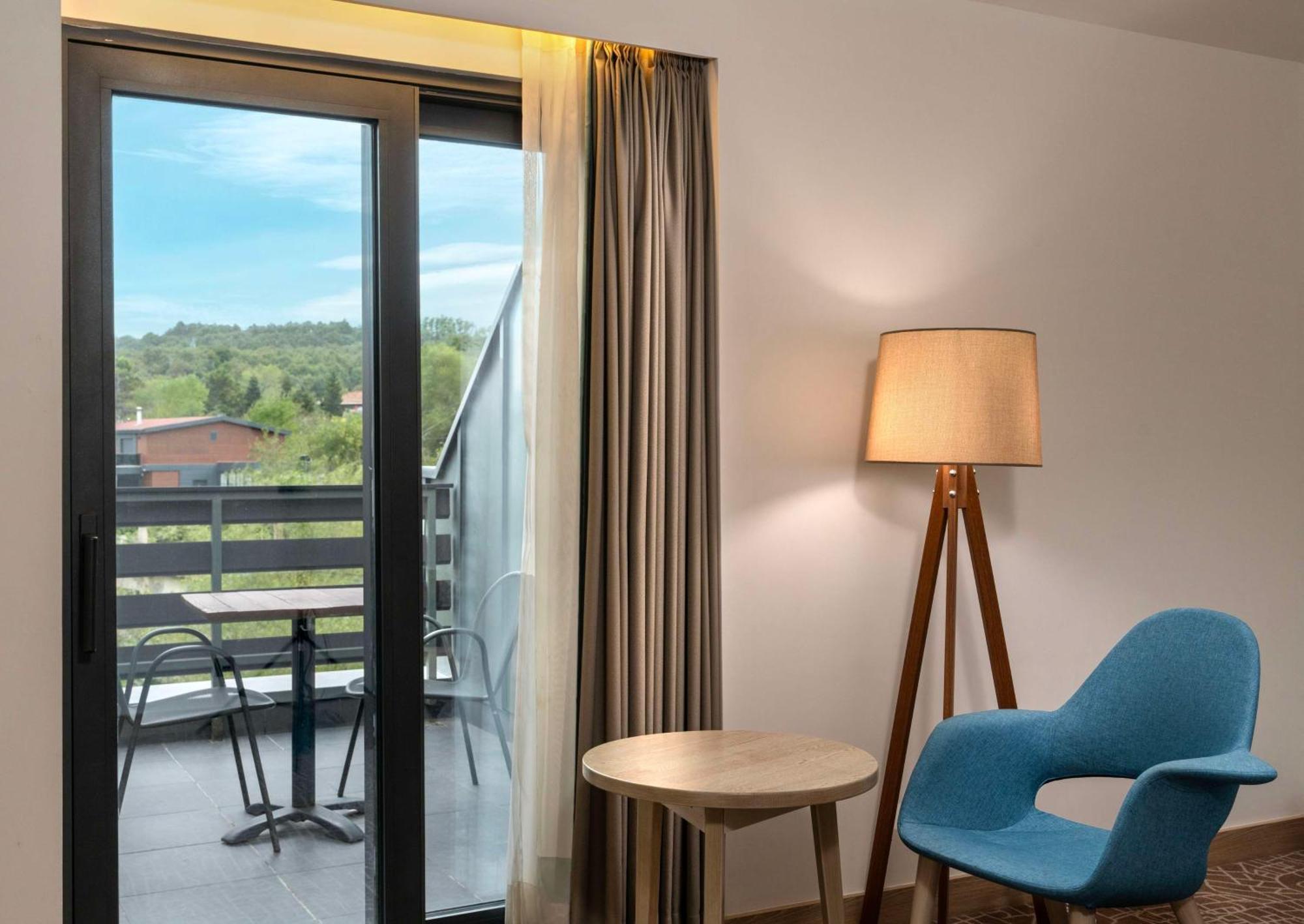 Park Inn By Radisson Istanbul Airport Odayeri Exterior photo